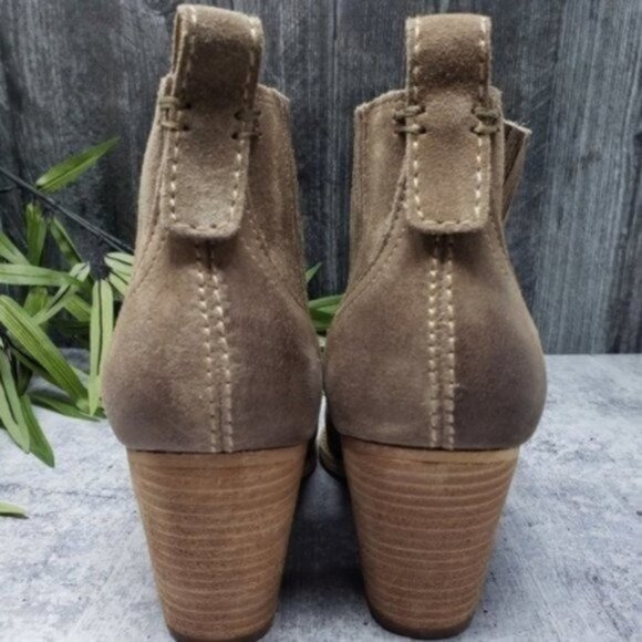 NWT Dolce Vita | Taupe Suede Jones Chelsea Western Style Bootie - Picture 6 of 7